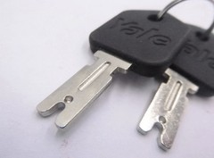 Pair OEM Yale Forklift Keys Rubber Cover Handle With Key Ring