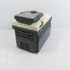 Schneider ATV71HU22N4 Altivar 71 3HP Variable Speed Drive 380-480V W/ VW3A1101
