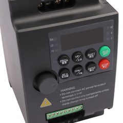 Variable Frequency Drive 0.75KW/1.5KW/2.2KW VFD 1/2/3HP Motor Inverter Converter