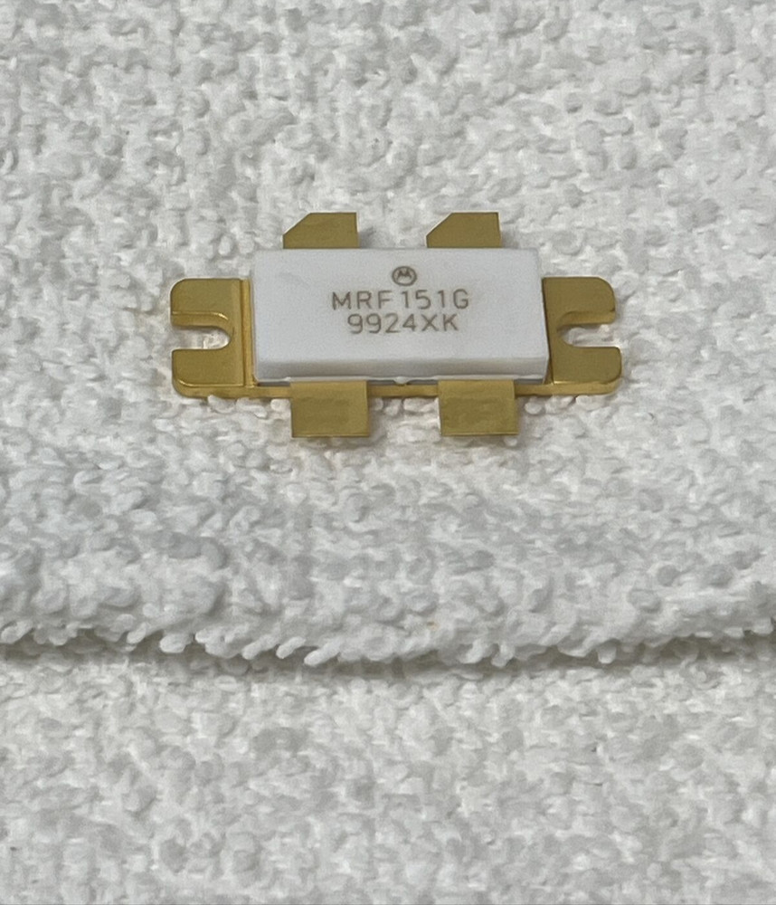 MOTOROLA ~ MRF151G ~ RF MOSFET Transistors 5-175MHz 300Watts 50Volt Gain 14dB