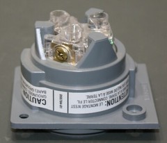 Hubbell Kellems Locking Receptacle HBL2310SR2, 125V 20A, Twist-Lock L5-20R, IP20