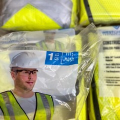 Lot of 5 West Chester Hi-Visibility Construction Safety Vests One Size Fits Most