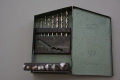 Vtg IRWIN Hanson DRILL BIT SET HSS 15pc 1/16 – 1/2 By 1/32 Green Metal Case USA