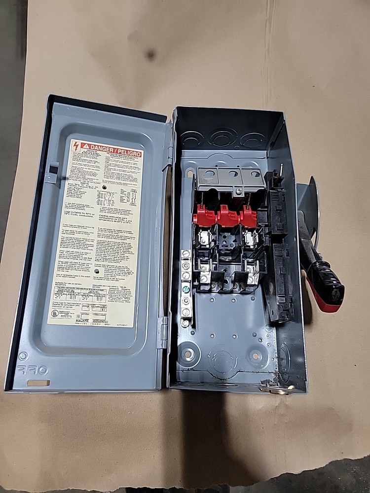 Square D H221N HD Safety Switch 30A 240VAC