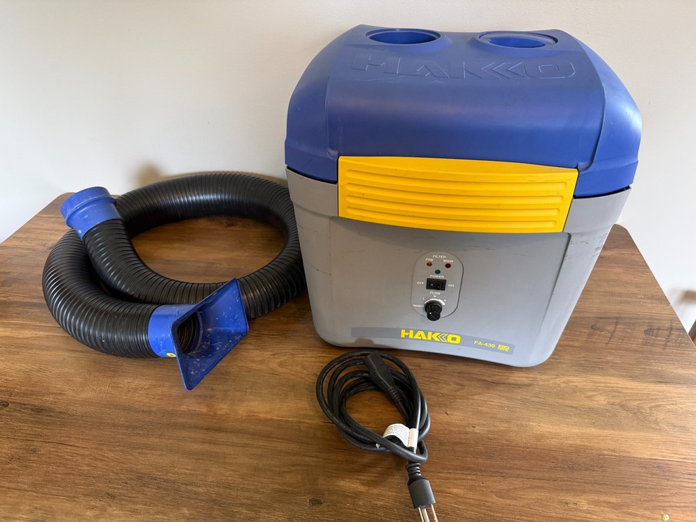 Hakko FA-430 Two Port Soldering Fume Extractor