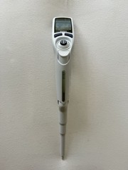 Rainin E4 XLS Pipet XLS ~ 20-300ul LTS ~ Single Channel ~ Calibrated