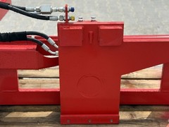 Crate turning device for forklift with holding arm FEM2 ISO2 pallet turner lathe