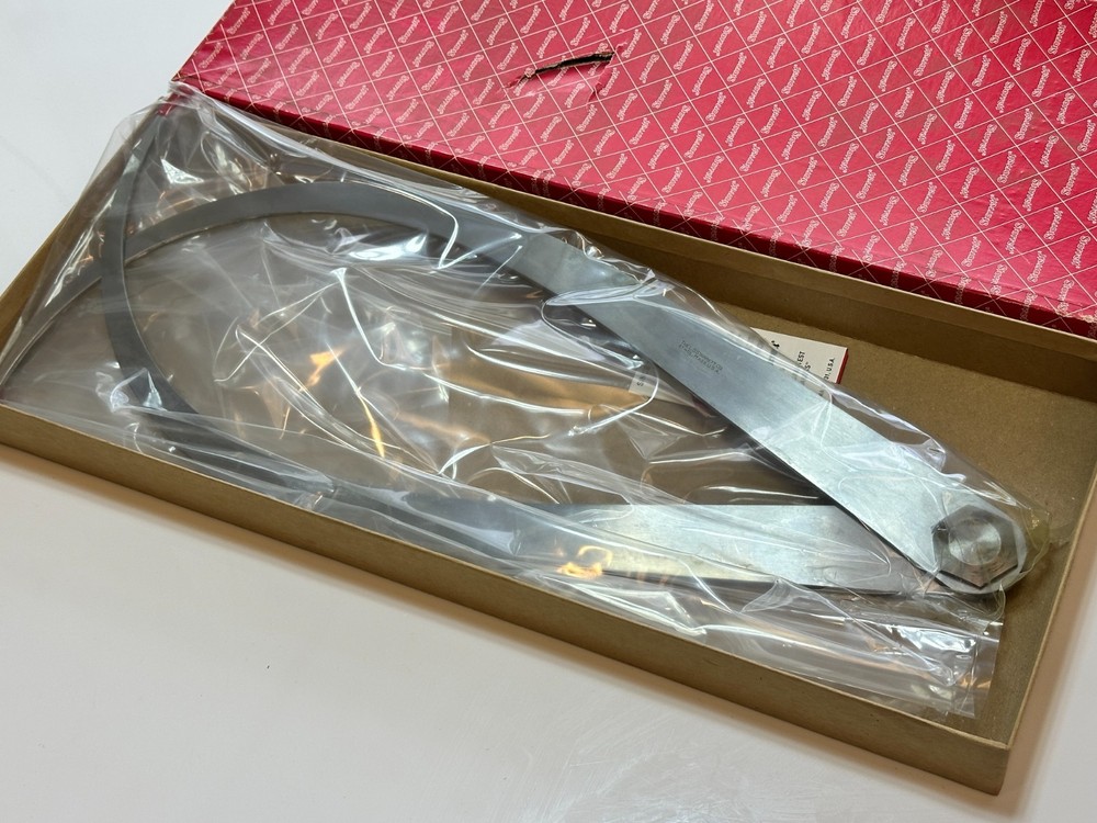 NEW Starrett Tools USA 26-18 Caliper, Outside, 18″ Size, Flat Leg, New Old Stock