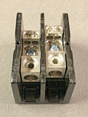 Marathon 1422570 Power Distribution Block 2 Pole 175A 600V AC/DC – Qty. 1