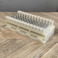 Box Of 20 – Emerson Network Power Part No. F015140 R66CB16 6PR Connector Block