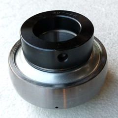 Premium 1-3/8″ Bore GN106KRRB Bearing w/3-Lip Seals & Collar 184647C91 WP66497