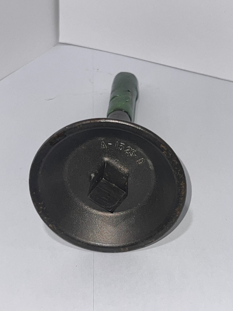 Threaded Valve Part # A-1325-D A1325D 1/2-20 SAE Unused Old STock SI 3092 QTY 1