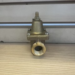 Watts Regulator N35B Pressure Regulator Valve Size ¾ Set: 50Psi Range: 25-75Psi