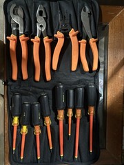 IDEAL 1000V Insulated Electrical Tool Kit w/ Screwdrivers Pliers Stripper Case