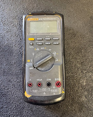 Fluke 87V True RMS Digital Multimeter 6000 Count CAT III 1000V AutoHold