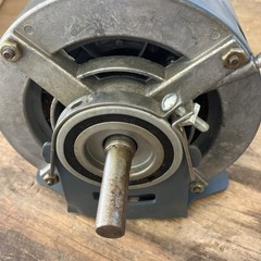 GE 5KH3UEA0453T 1/4HP 1PH 1725RPM 115v. HVAC ELECTRIC MOTOR Open Slv Brg. New.