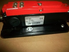 Euchner STA STA3A-4141A024SEM4AS1 Safety Switch w/ Mount Hardware USED