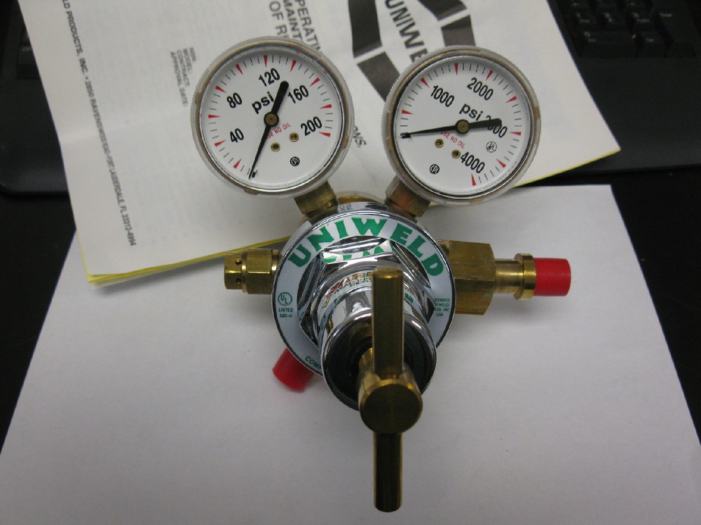 Uniweld RHT8010 Two Stage Fuel Gas Series Compressed Gas Regulator
