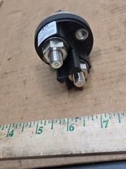New TE Connectivity Battery 1-Pole Disconnect Switch 35-213-151-R-900 200A 32VDC