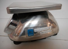 A&D Weighing SK-1000WP Portable Washdown Scale, 1000g