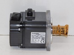 New Mitsubishi Electric HF-MP23K AC Servo Drive Motor 3AC 113V 1.4A 200W 3000RPM