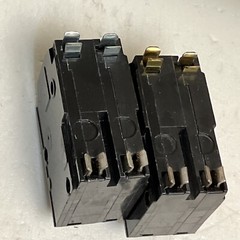 Square D QO240 40 Amp 2 Pole Yellow “D” QO Plug-in Circuit Breaker 120/240 USED
