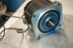 Yaskawa SGMDH-06A2A-YR13, 550W Servo Motor, 200V, 2,000RPM,