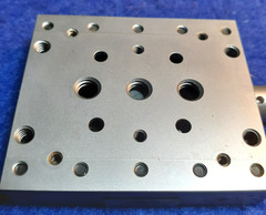 Newport UMR5.5 Linear Stage, Double-Row BBs, 0.20 in., DM11-5 Micromometer