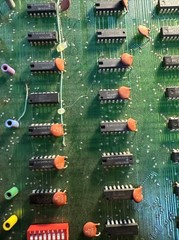 National Semiconductor Chips. AD40004, SN74LS, MM2102 Vintage white gold Ceramic