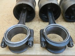 Set of 4 Vintage AC Allis Chalmers Engine Connecting Rods U 3988 with Pistons
