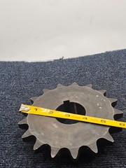 16 Teeth 6″ Roller Chain Sprocket 1.72″ Bore Diameter 120615 / 428891