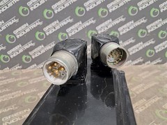 USED 5.8Nm Schneider Electric SH31002P01A2000 Servo Motor SH3 100 480V 6000 RPM