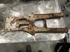 Cattle Dehorner Cast Iron A.C. BROSIUS Cochranville PA 1892 Tool Clipper