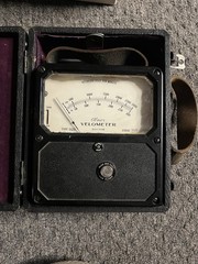 Alnor Vane Anemometer Velometer Type 1825 0-3000 ft/min w/ Case