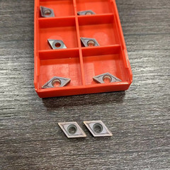 100Pcs DCMT070204 CK205 Carbide Inserts For Lathe Turning Tool