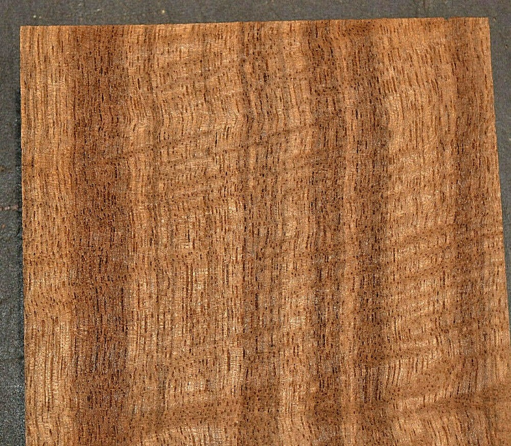 Indian Laurel Raw Wood Veneer Sheets 4.5 x 31 inches 1/42nd 8315-11