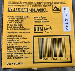DeWalt Heavy-Duty OSHA Compliant Dust Box Assembly DWH302DH