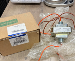 Johnson Controls Y65G13-0 Class 2 Transformer NEW