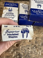 Superior Insulated Staples – 6 Boxes of 100 5/8 Coppered