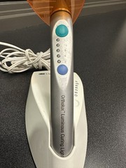 UNITEK 3M ORTHOLUX LED CURING LIGHT With Base And Amber Lens USED No Battery