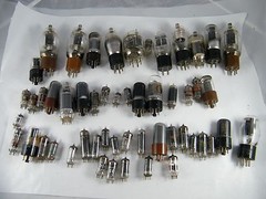 (50) MISCELLANEOUS ELECTRONIC TUBES UNTESTED WITH NO WARRANTY & NO RETURNS AB