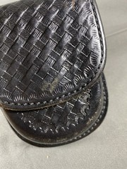 Don Hume C304 Black Basket Weave Leather Hand Cuff Duty Holster