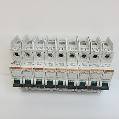 Merlin Gerin 60103 C2A Multi9 C60 240V 60V 2A PACK OF 10
