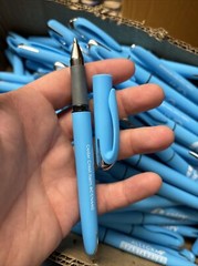 MISPRINT Sky Blue Gentry GEL Bulk Lot of 100 Capped Black Ink Pens Soft Touch