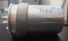CBB65A-1 35+6 uF 250VAC Capacitor CBB65A-1 40/70/21 S2 E185318 EN60252-1