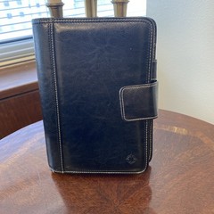 Compact Franklin Covey Planner Black Magnetic Snap 6-Ring & Accessories