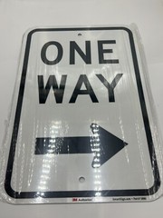 SmartSign 18MJ One Way Sign Sign Right Arrow 12″ x 18″ 3M EG Reflective Aluminum