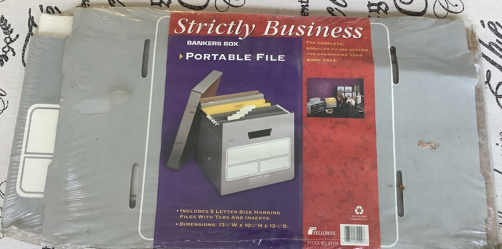 Bankers Box Portable File with 5 files and tabs- Strickly Business