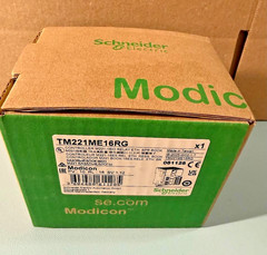 Schneider Electric TM221ME16RG Modicon M221 PLC Controller New Ships from US