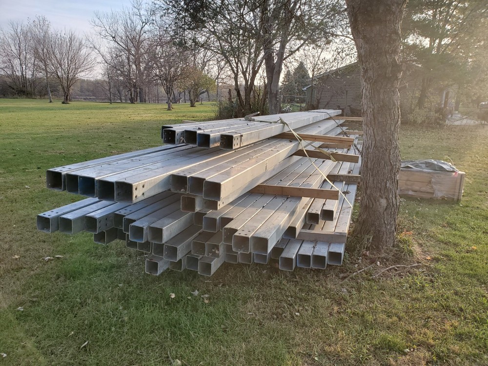 4.75 x 4.75″ x .25″ Square Tube Galvanized 33.5′ length